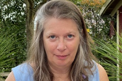 1023-08-19 Claudia Neu