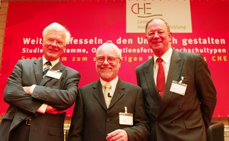 2004_04_29 Gaethgens Meffert 10Jahressymposium